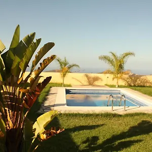 casa-rural-el-pinito-con-piscina-privada.in-canary-islands.com/